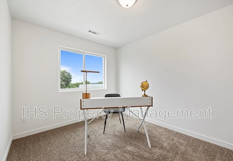 4732 W Quinault Ave — Photo 22