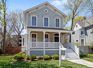 1308 Elmwood Ave, Evanston, IL 60201