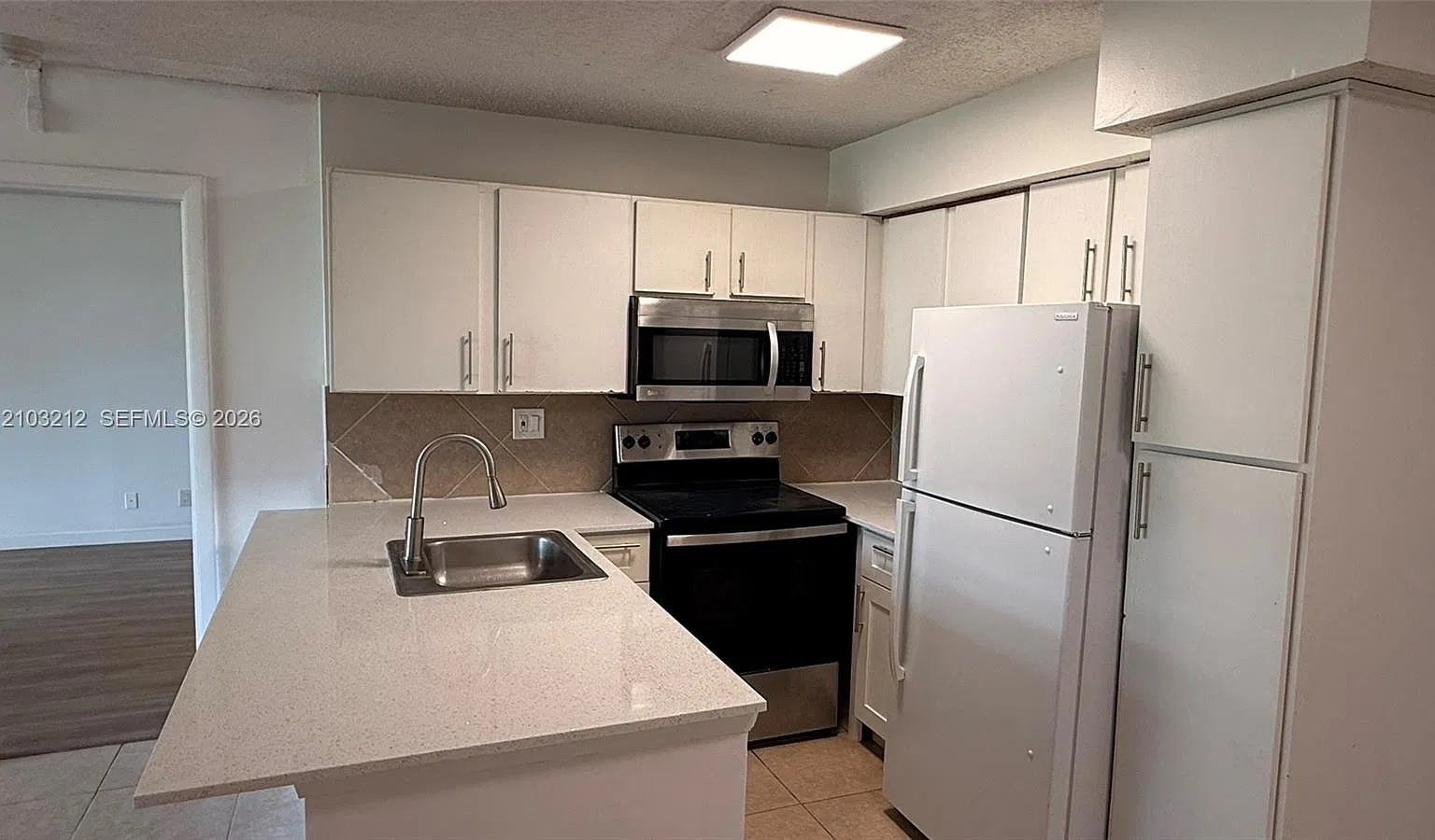 Coco Parc Condo — Photo 3