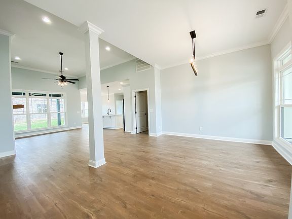 4th image of 232 Hereford Farms Lot 232