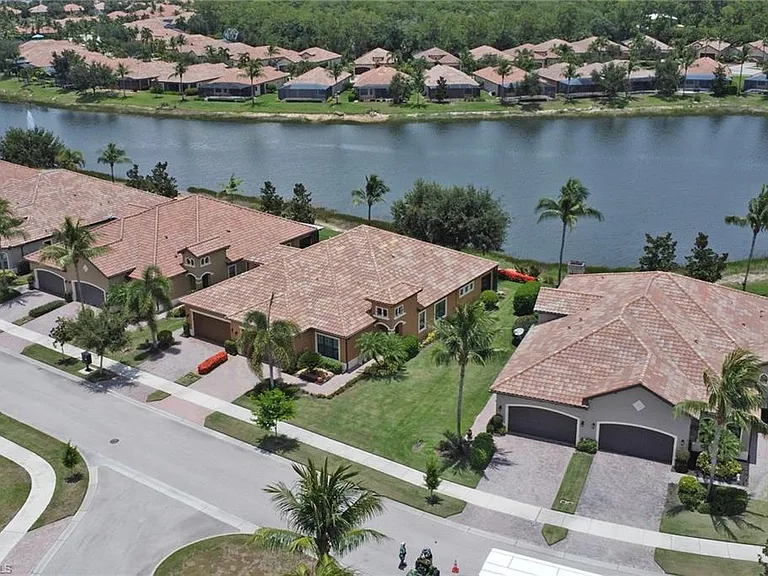 9142 Isla Bella Cir — Photo 28