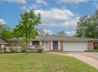 3516 Carter Creek Pkwy, Bryan, TX 77802