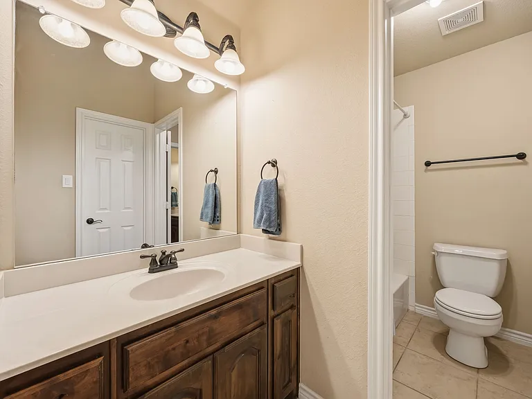 2251 Cold Water Dr — Photo 30