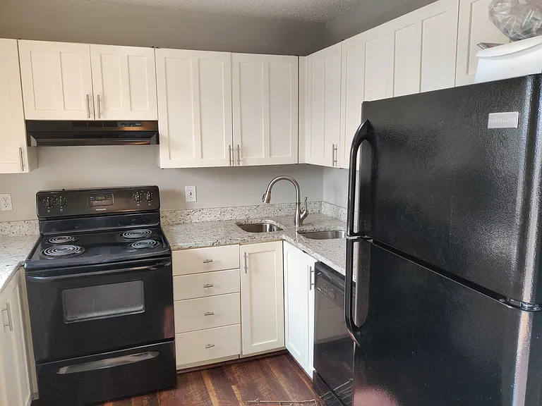 9106 Eager Rd — Photo 9