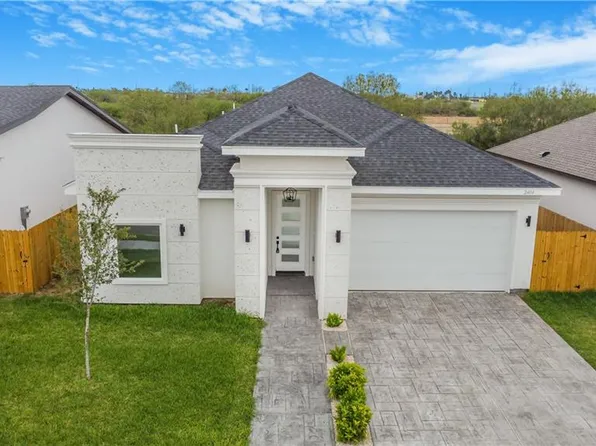 2404 N Revolution St, Edinburg, TX 78541