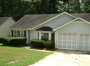 4869 Fenbrook Dr, Stone Mountain, GA 30088