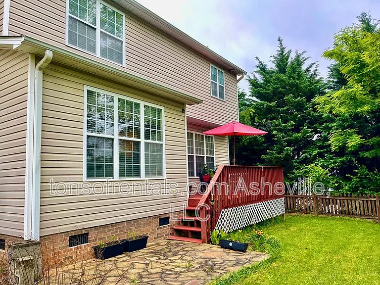51 Yorktown Cir — Photo 36