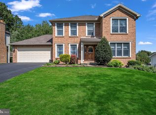 403 Grist Mill Rd, Hummelstown, PA 17036