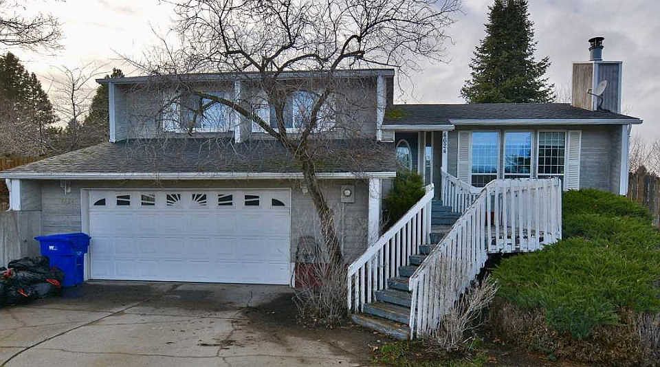 1st image of 4624 S Sumac Dr