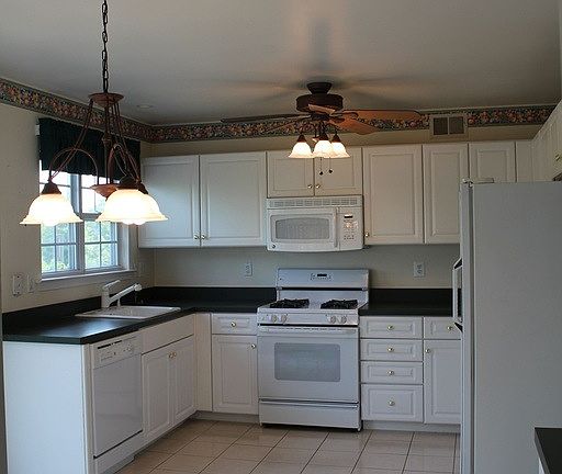 Eat In Kitchen