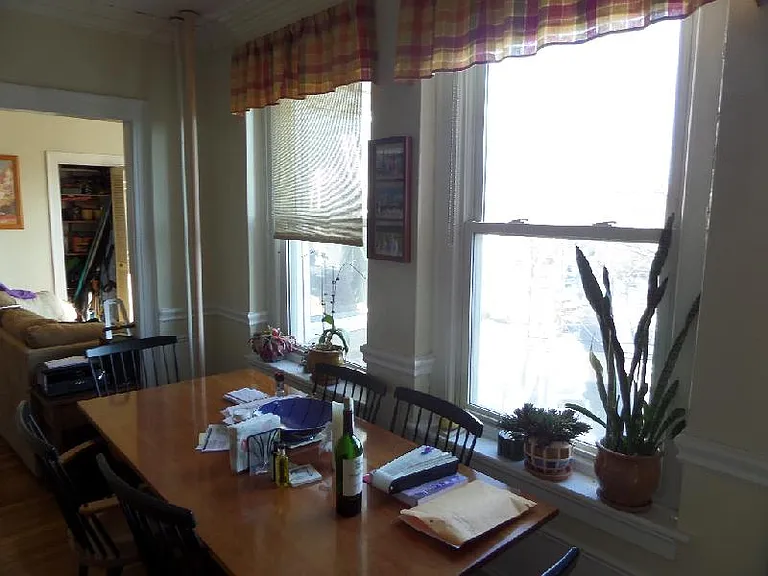 Craigie Cir — Photo 38