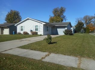 700 Dekalb Ave, Auburn, IN 46706