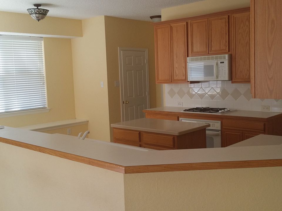1st image of 7826 Palisades Dr