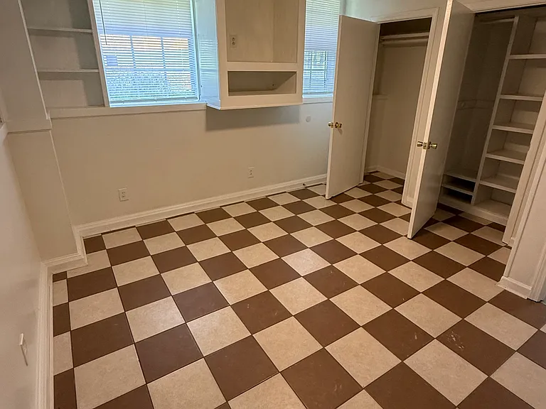 1809 Shadyleaf Ct SW — Photo 20