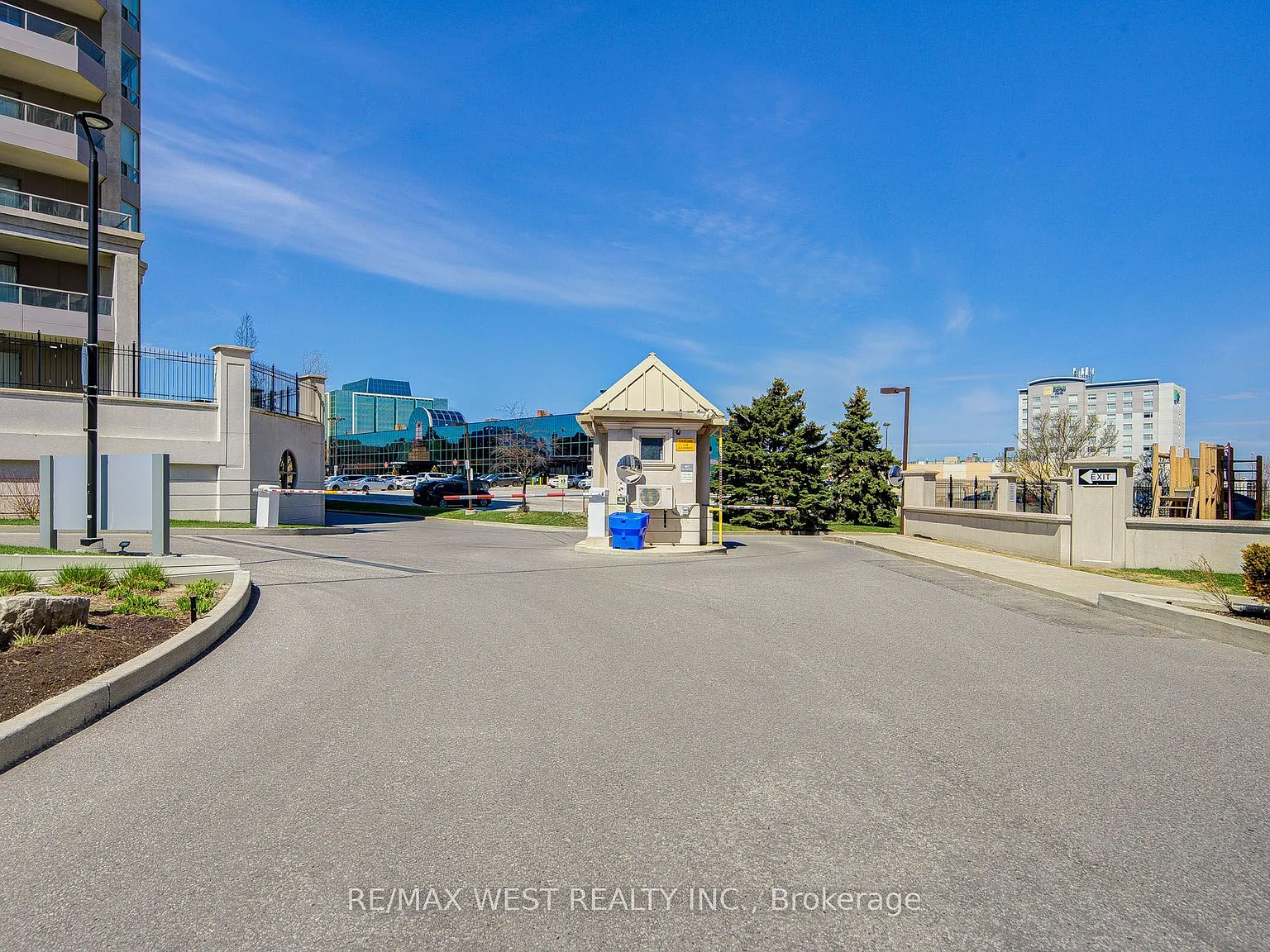 1 bed, $2,200 — Photo 2