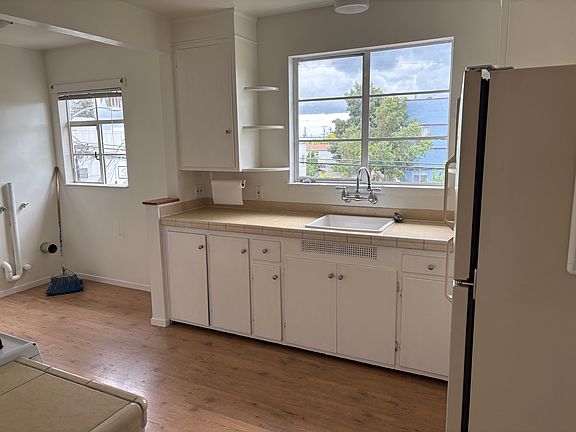 4th image of 3304 61st Ave #3304
