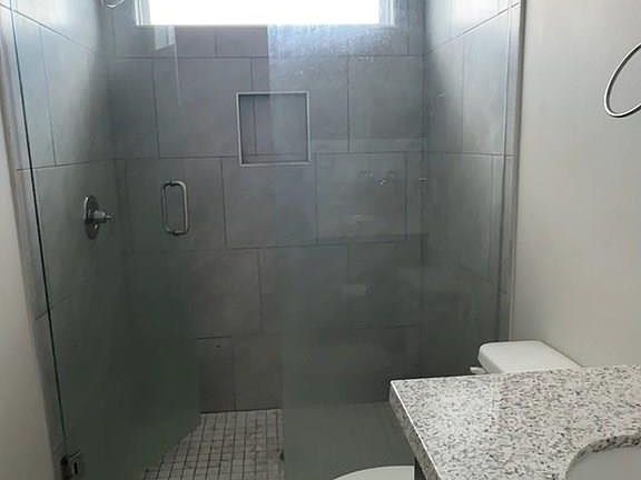 3rd image of 2032 Grove Ln