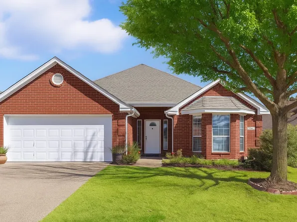 1116 Cresthill Dr #43, Cedar Hill, TX 75104