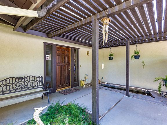 5th image of 310 E Monte Vista Ave