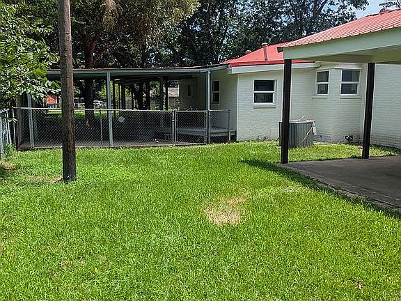 4th image of 111 Walker Dr