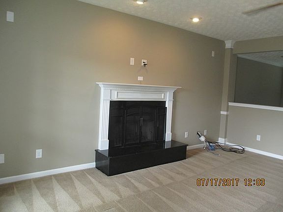 5th image of 7 Trafford Trl
