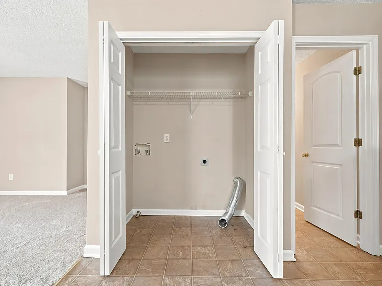 86 Hanna Dr — Photo 14