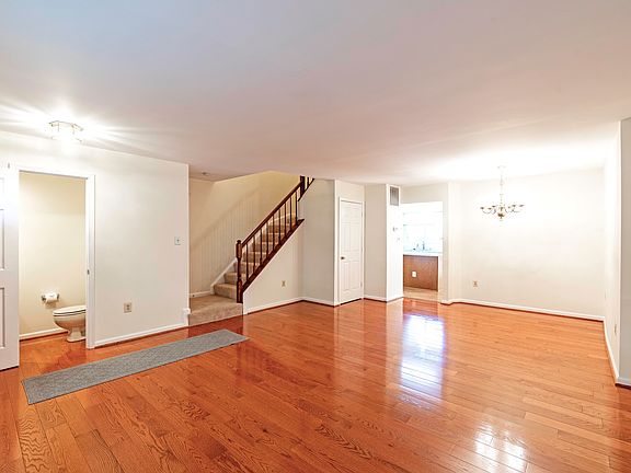 4th image of 5708 Belcher Farm Dr