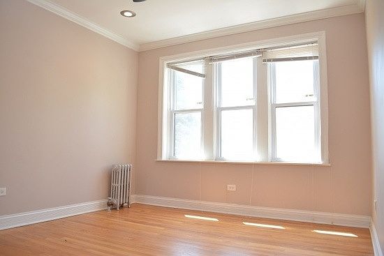 4th image of 6237 N Lakewood Ave APT 1A