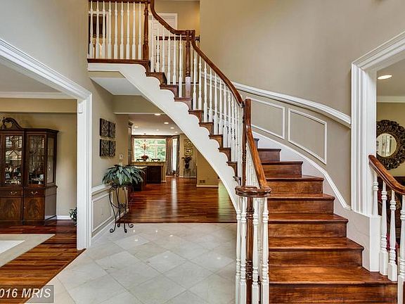 5th image of 11118 Sweetwood Ln