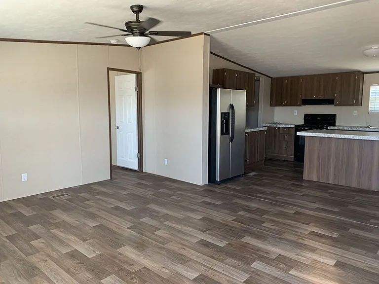 IC Creek Ranch — Photo 10