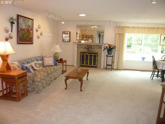 3rd image of 16863 SE Carmel Ct