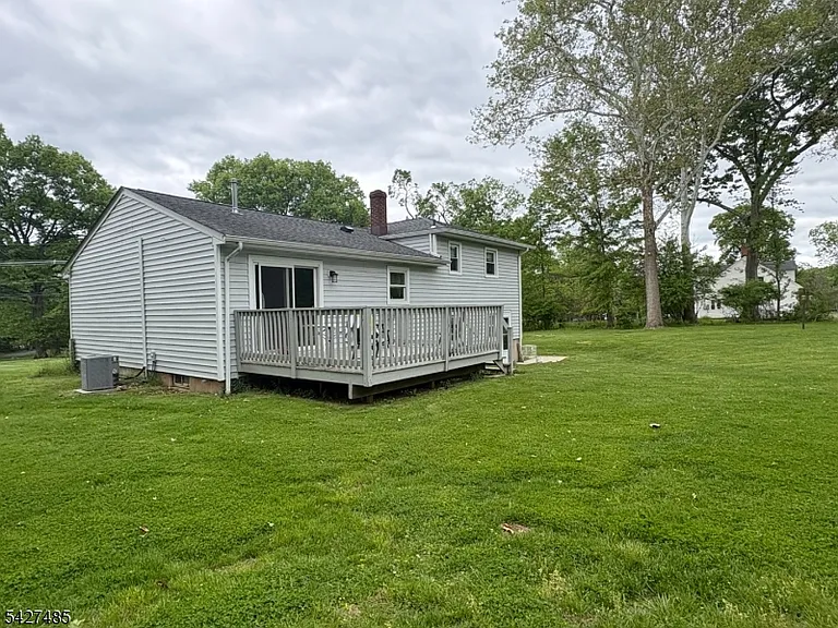 694 Foothill Rd — Photo 29