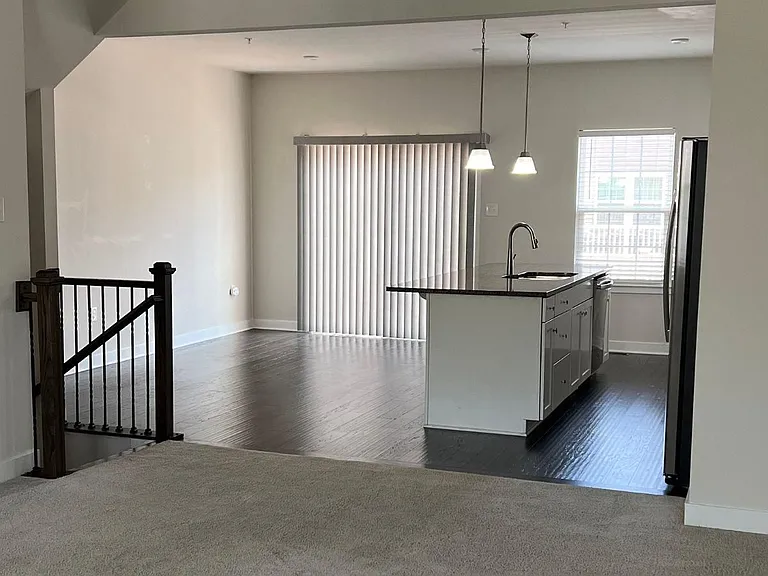 225 S Adams St — Photo 9