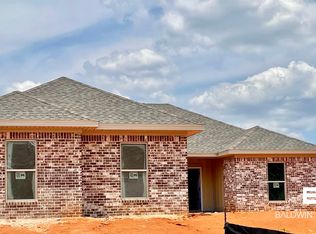 22725 Ridgewood Dr, Robertsdale, AL 36567