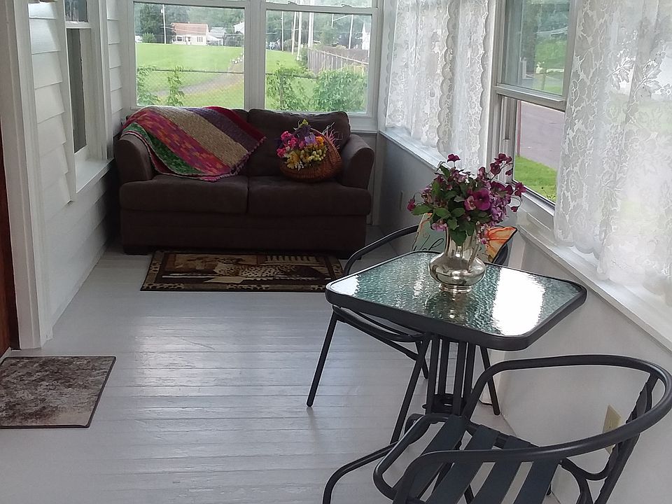 Porch/Sunroom