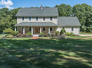 71 Ragged Hill Rd, West Brookfield, MA 01585