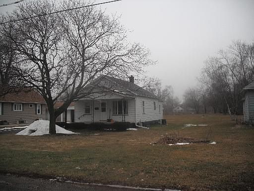 5th image of 1116 Arthur St