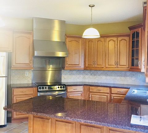 2nd image of 10034 Meredith Ln SE