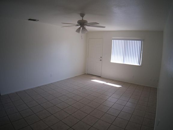 3rd image of 856 Laker Ln