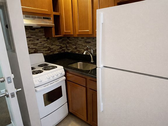 5th image of 333 Melwood Ave APT 6