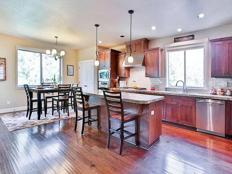 SW Ledgestone Dr — Photo 8