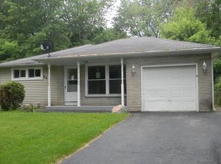 464 N Commonwealth Ave, Elgin, IL 60123