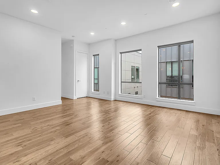 4934 Camdale — Photo 28