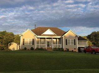 6058 Roland Smith Dr, Gloucester, VA 23061