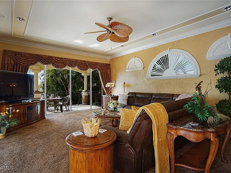232 Bayshore Dr — Photo 9