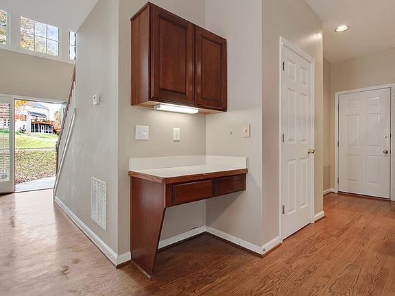 4th image of 3332 Pomarine Ln
