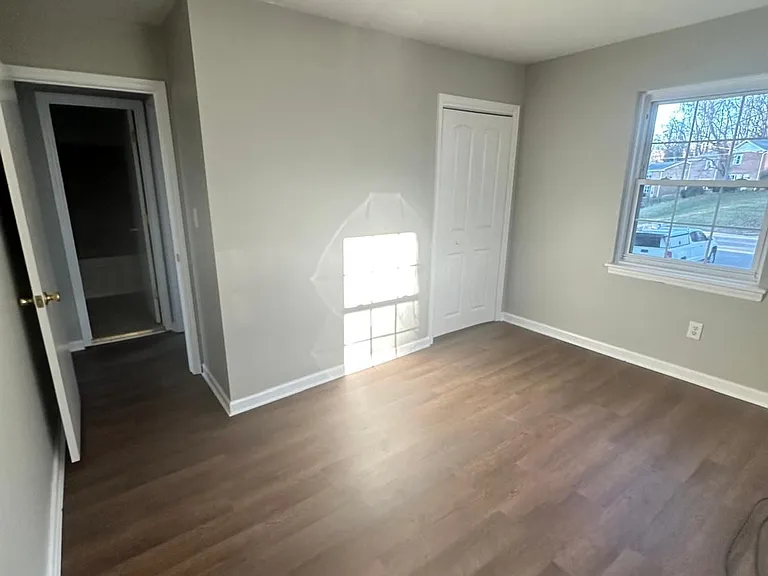 1702 Elbert Dr — Photo 6