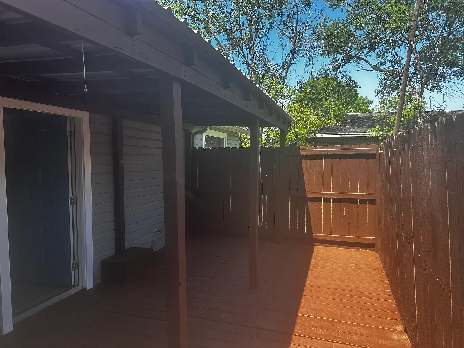 207 E Gleason St — Photo 2