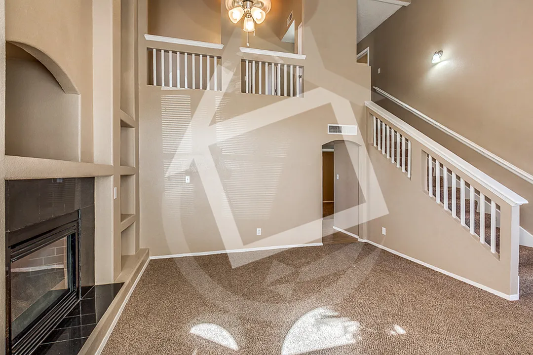 Home For Rent - Fabulous 2-Story Home in the Tierra Del Este subdivision for Rent w/ Refrigerated... — Photo 4