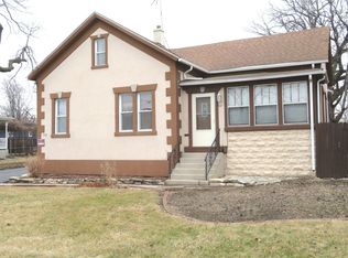 722 Richards St, Joliet, IL 60433